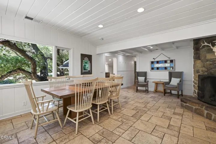 28-web-or-mls-Upmarketmedia_4222Tha-067
