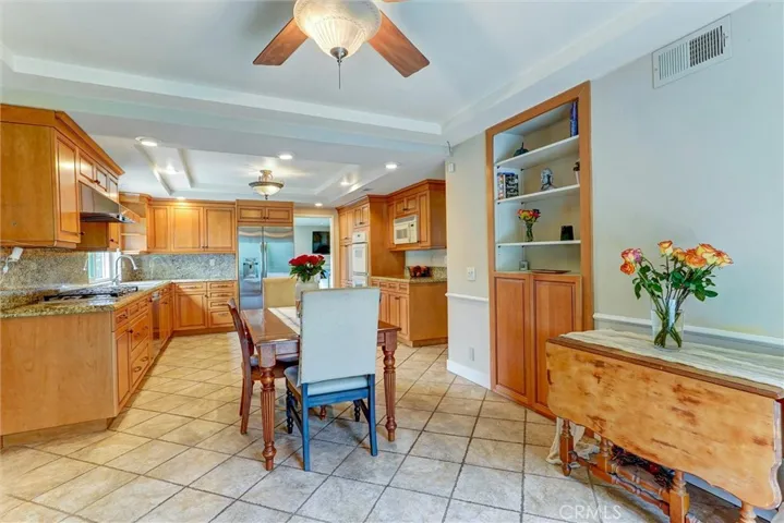 19238 Castlebay Lane, Porter Ranch, California 91326
