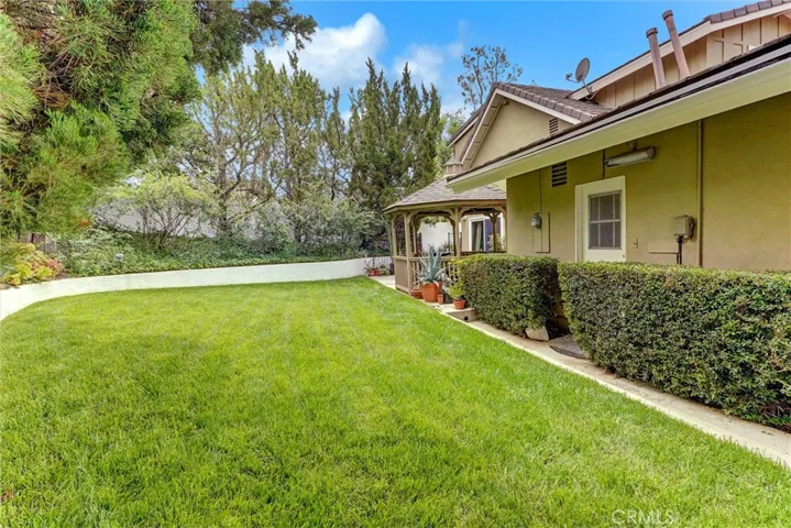 19238 Castlebay Lane, Porter Ranch, California 91326