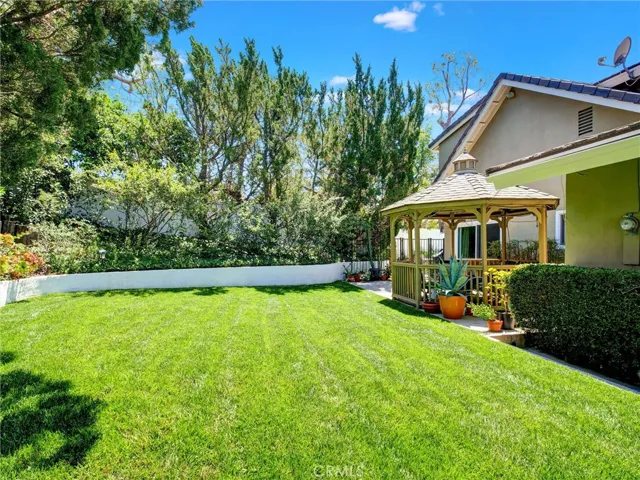 19238 Castlebay Lane, Porter Ranch, California 91326
