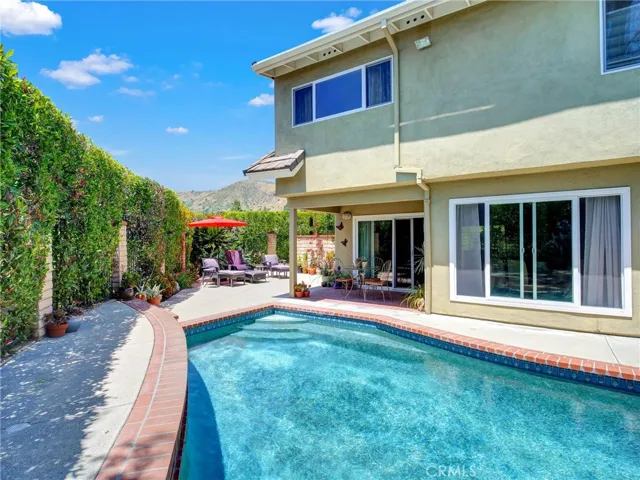 19238 Castlebay Lane, Porter Ranch, California 91326