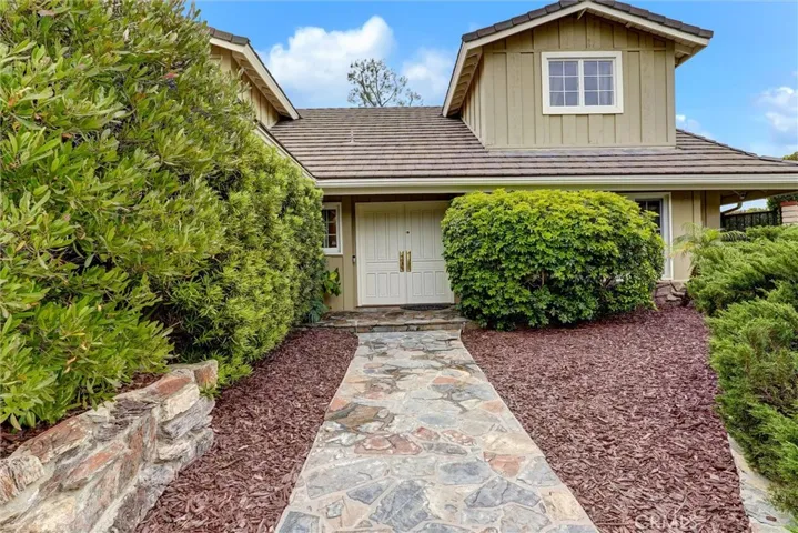 19238 Castlebay Lane, Porter Ranch, California 91326