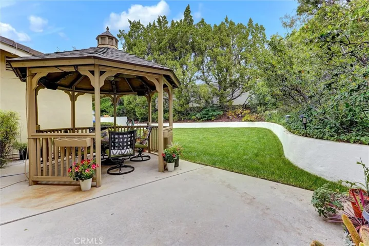 19238 Castlebay Lane, Porter Ranch, California 91326