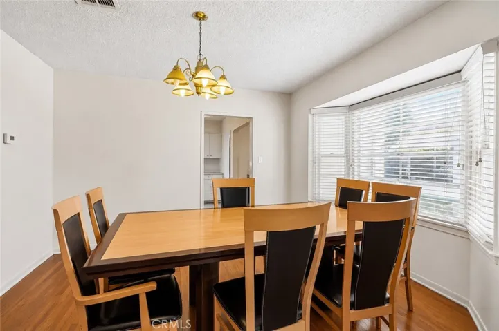 2209 Queensberry, Pasadena, California 91104