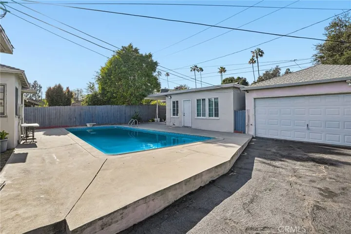 2209 Queensberry, Pasadena, California 91104