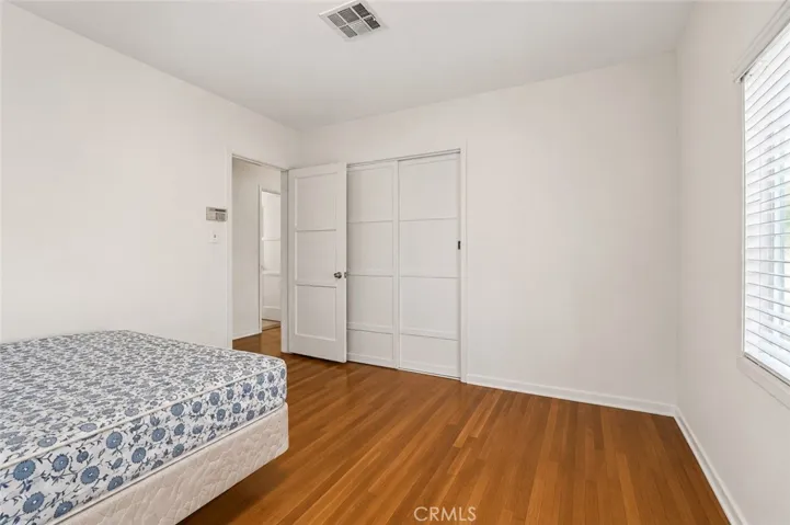 2209 Queensberry, Pasadena, California 91104