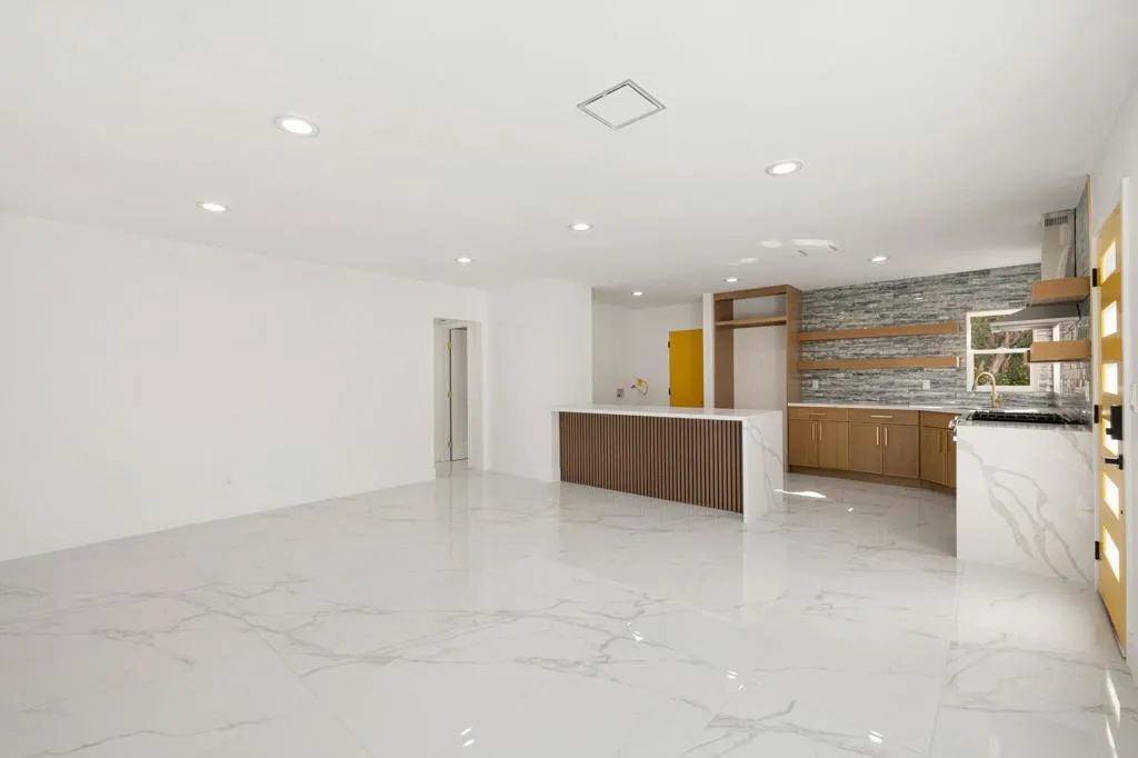 29-web-or-mls-8M4A4030