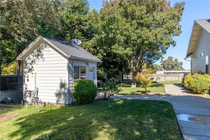 2286 White, Durham, California 95938
