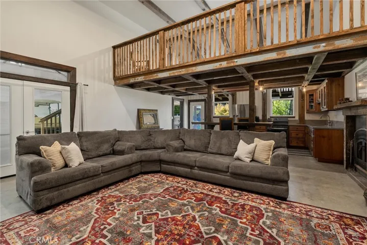 2286 White, Durham, California 95938