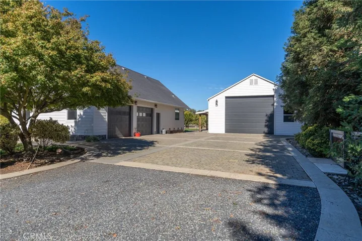 2286 White, Durham, California 95938