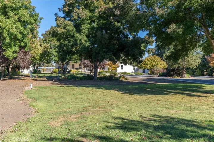 2286 White, Durham, California 95938