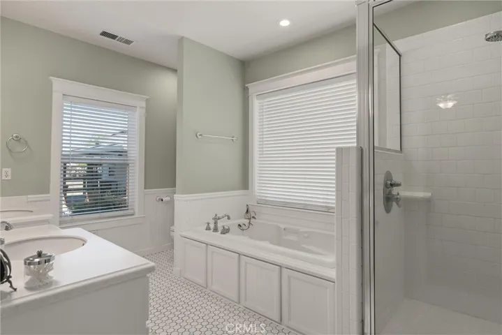 2286 White, Durham, California 95938