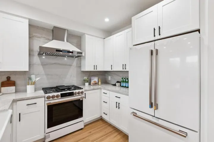 28 Prescott Court, San Francisco, California 94133