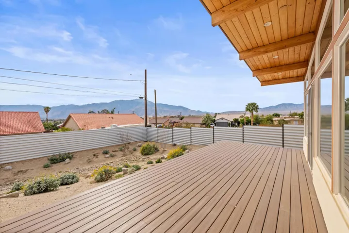 68035-15  Calle Cerrito