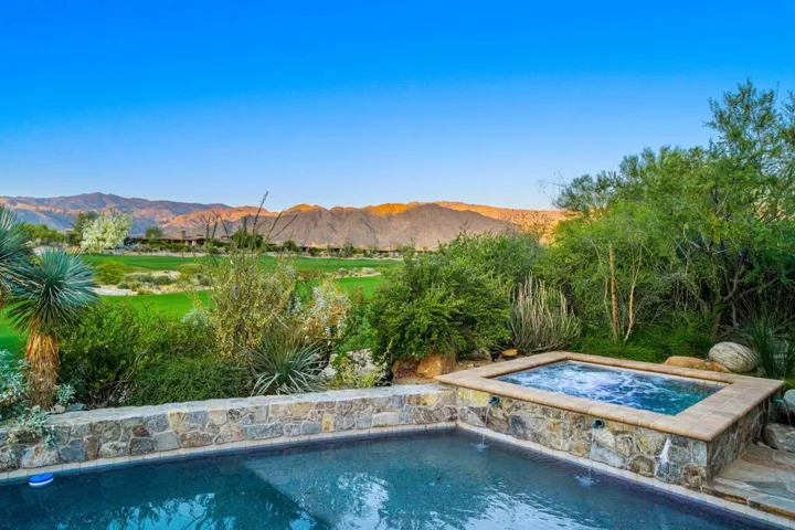29-web-or-mls-GGBajada_OPMG_0426_029