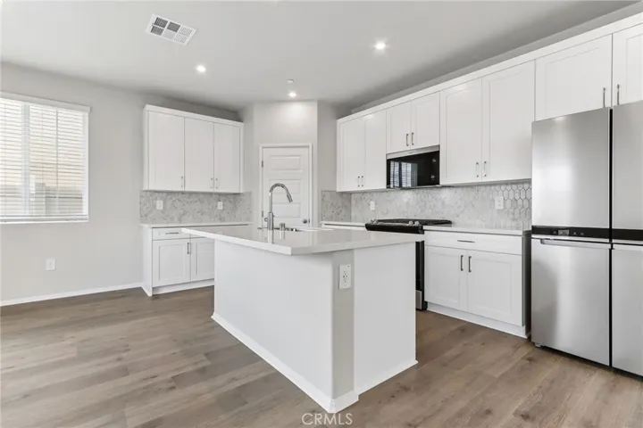 28208 Via Somantano, Temecula, California 92591