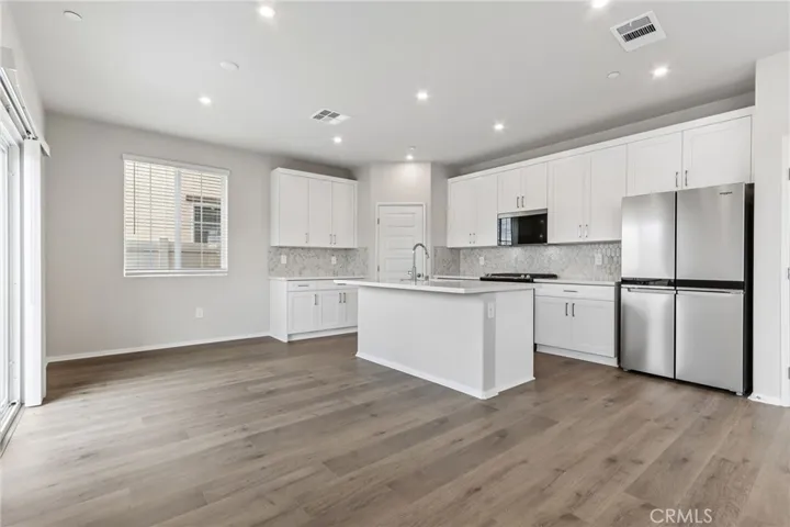 28208 Via Somantano, Temecula, California 92591
