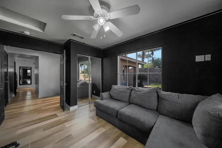 43899 Virginia Ave (2)