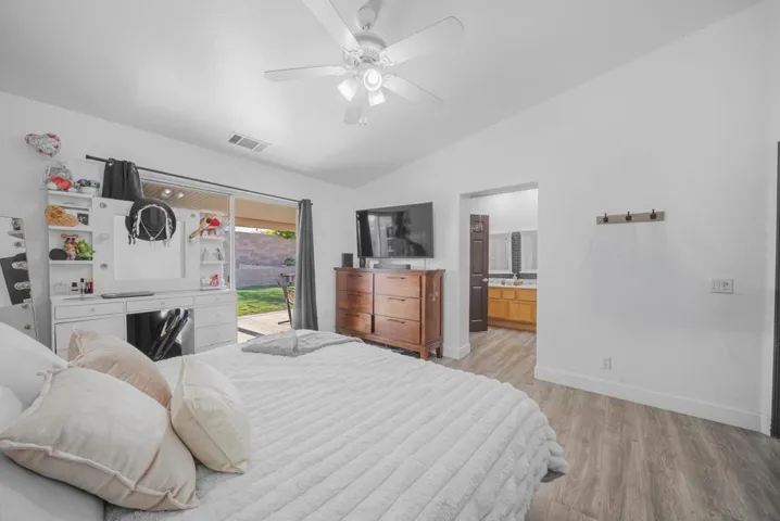 43899 Virginia Ave (12)
