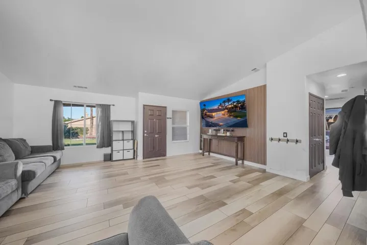 43899 Virginia Ave (27)