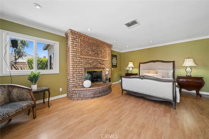 315 E Wilson, Orange, California 92867