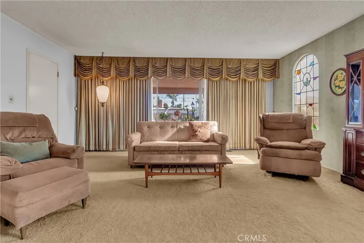9620 Walnut Street, Bellflower, California 90706