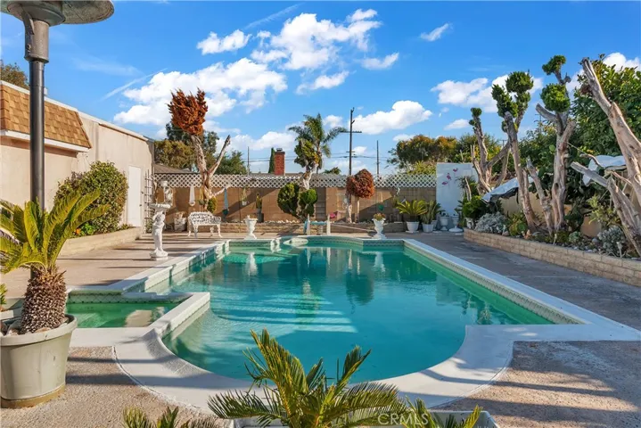 9620 Walnut Street, Bellflower, California 90706