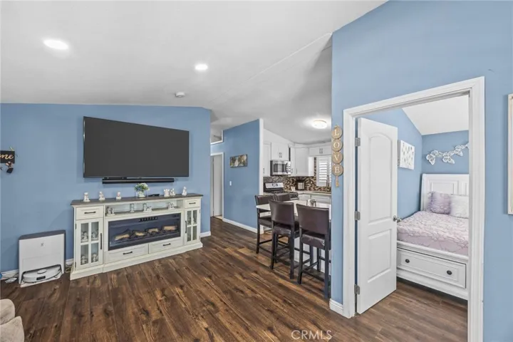 2770 W Lincoln Avenue 3, Anaheim, California 92801