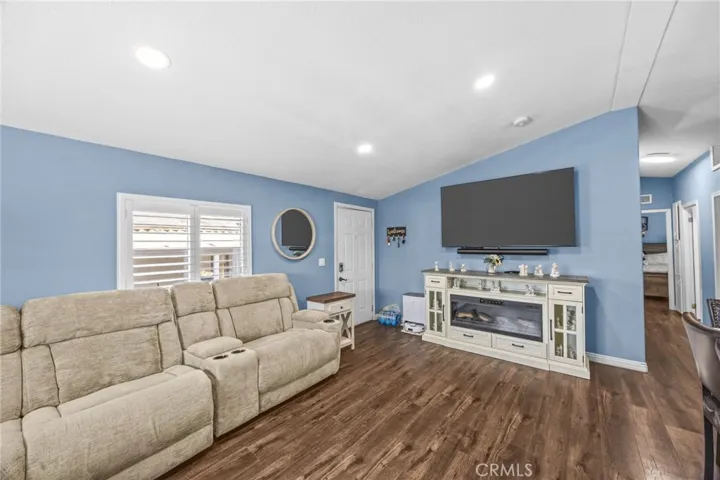 2770 W Lincoln Avenue 3, Anaheim, California 92801
