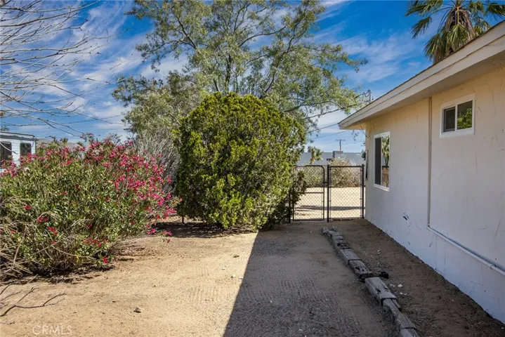 58390 Delano Trail, Yucca Valley, California 92284