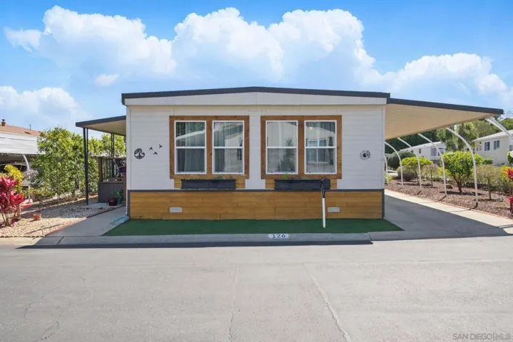 525 W El Norte #126, Escondido, California 92026