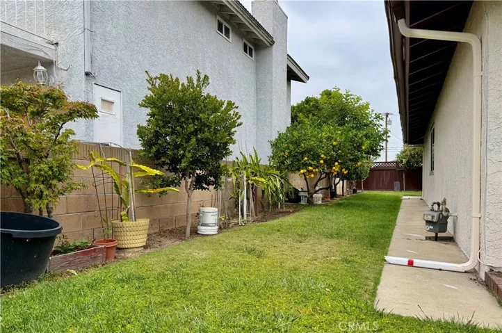 side yard