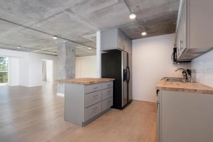 101 Alma Street 608, Palo Alto, California 94301