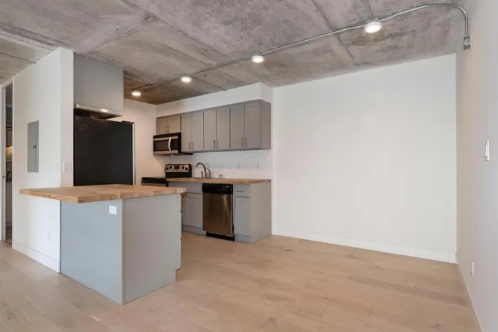 101 Alma Street 608, Palo Alto, California 94301
