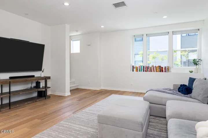 3943 Eagle Rock Blvd #43 009-mls