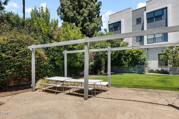 3943 Eagle Rock Blvd #43 026-mls