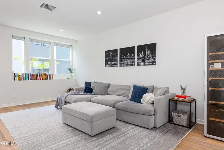 3943 Eagle Rock Blvd #43 010-mls