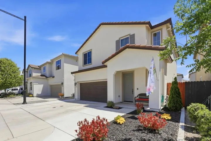 551 Gabriele Court, Hollister, California 95023