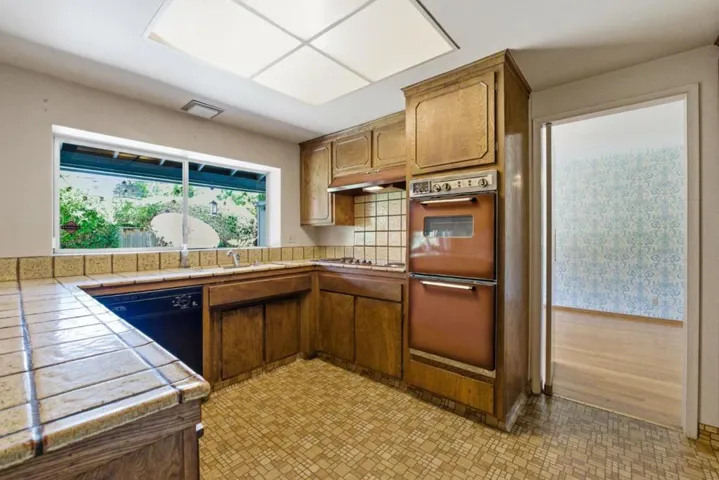 3384 Meridian Avenue, San Jose, California 95124