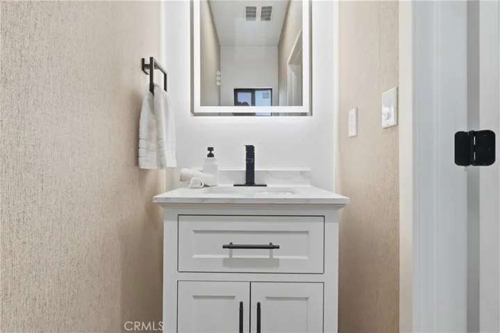 SFR POWDER ROOM