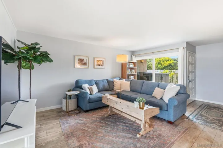 Den/Family/Great Room