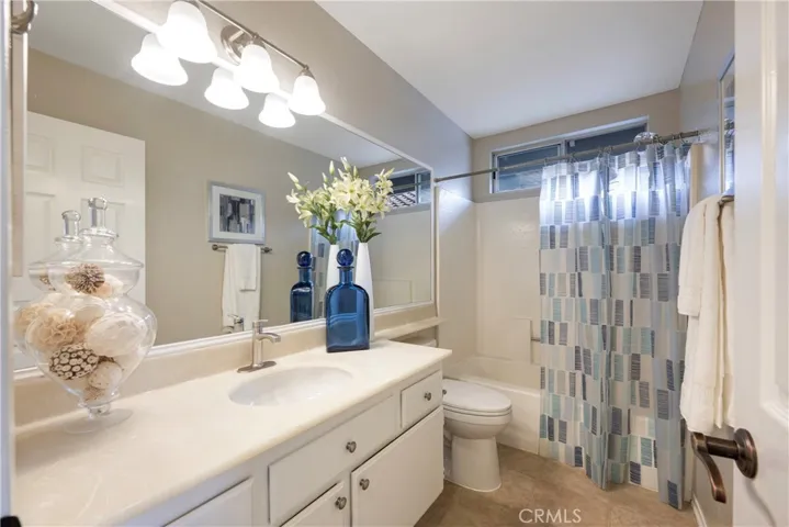 Second story hall guest bath.