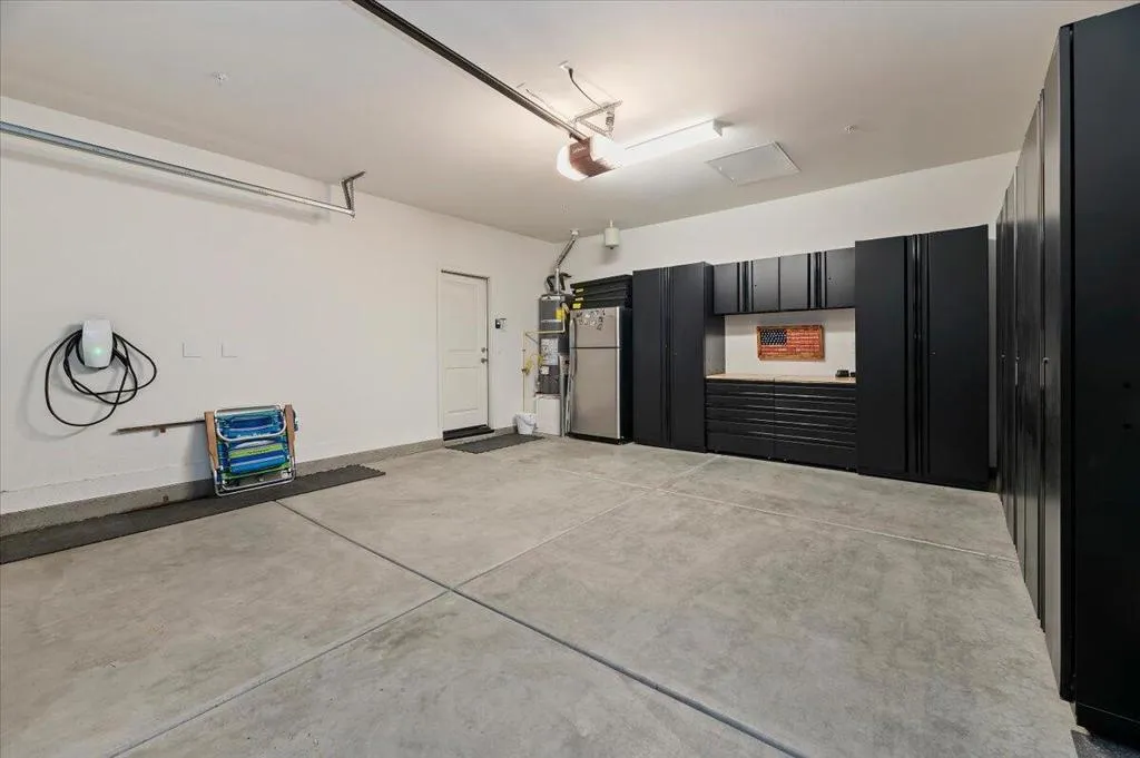 Garage Garage