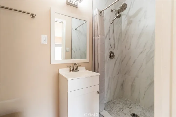 2nd primary bathroom