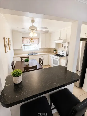Kitchen same in both units