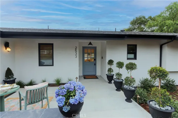 So charming, welcome home!