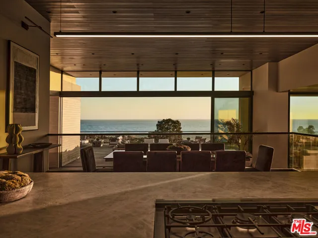 30010 Andromeda Lane, Malibu, California 90265
