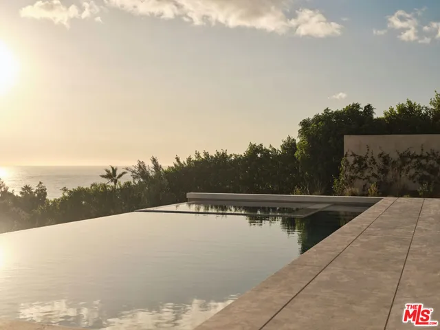 30010 Andromeda Lane, Malibu, California 90265