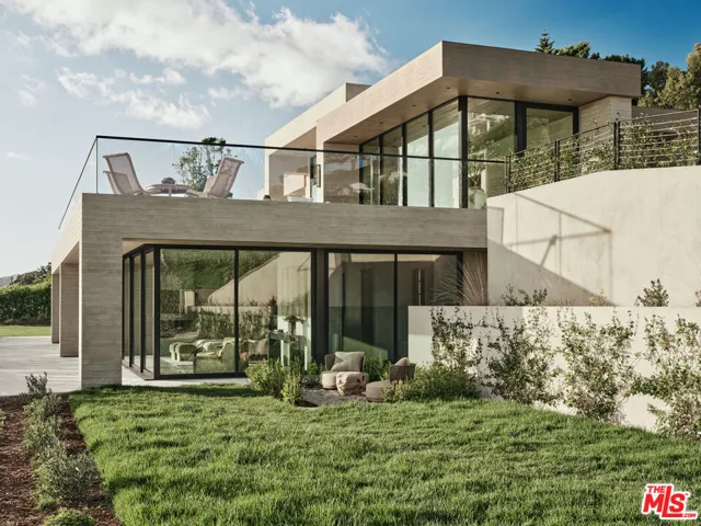 30010 Andromeda Lane, Malibu, California 90265