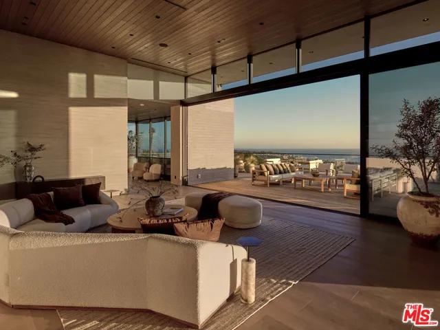 30010 Andromeda Lane, Malibu, California 90265